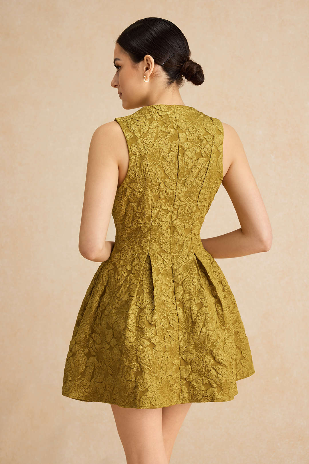 Jacquard Sleeveless Pleated Mini Dress