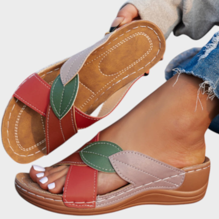 Genesis - Slip-on Sandals