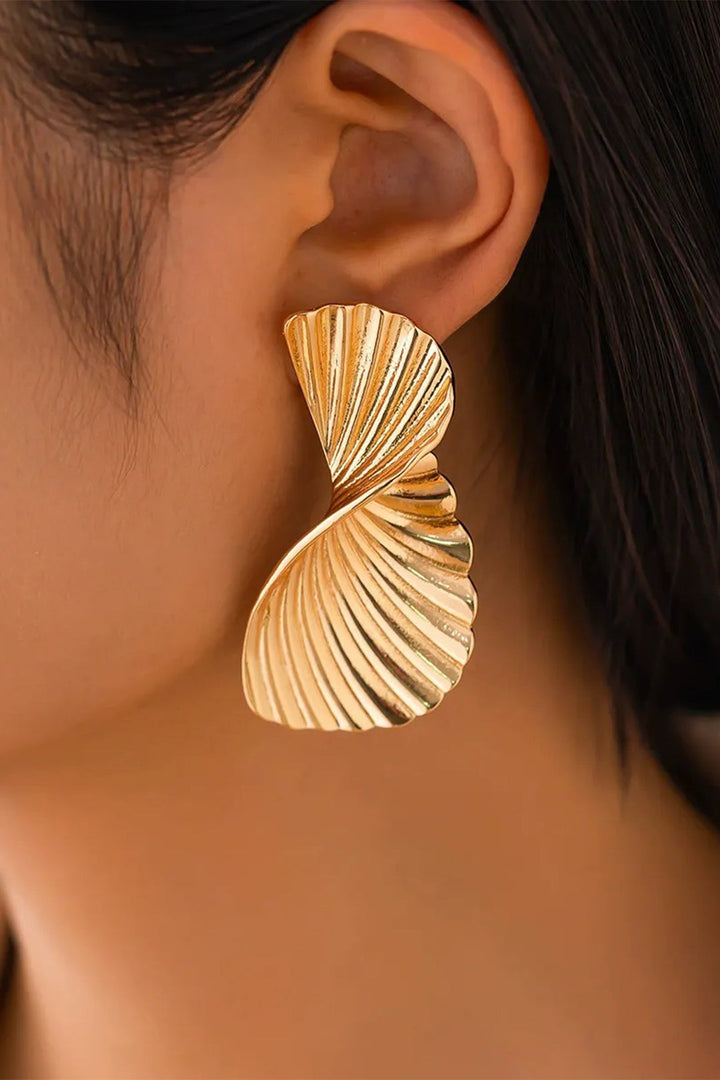 Metal Geometric Irregular Ruffle Earring