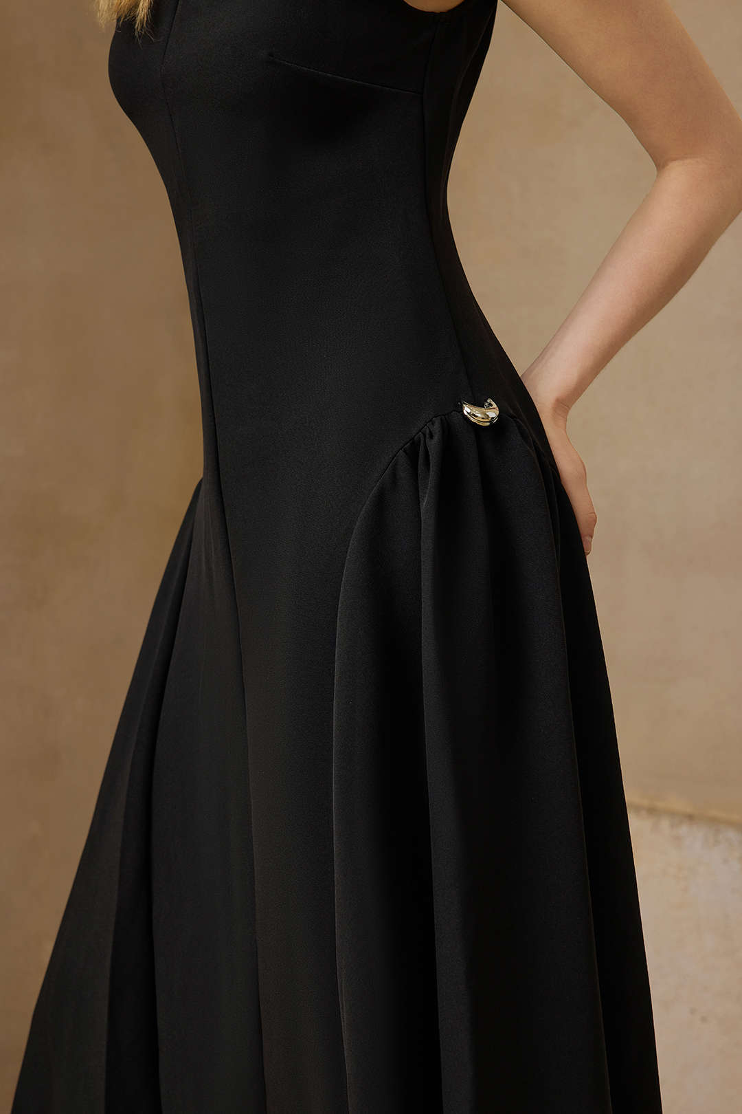 Metallic Decor Zipper Sleeveless Maxi Dress