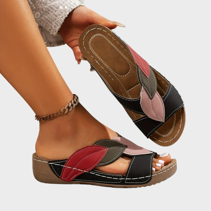 Genesis - Slip-on Sandals