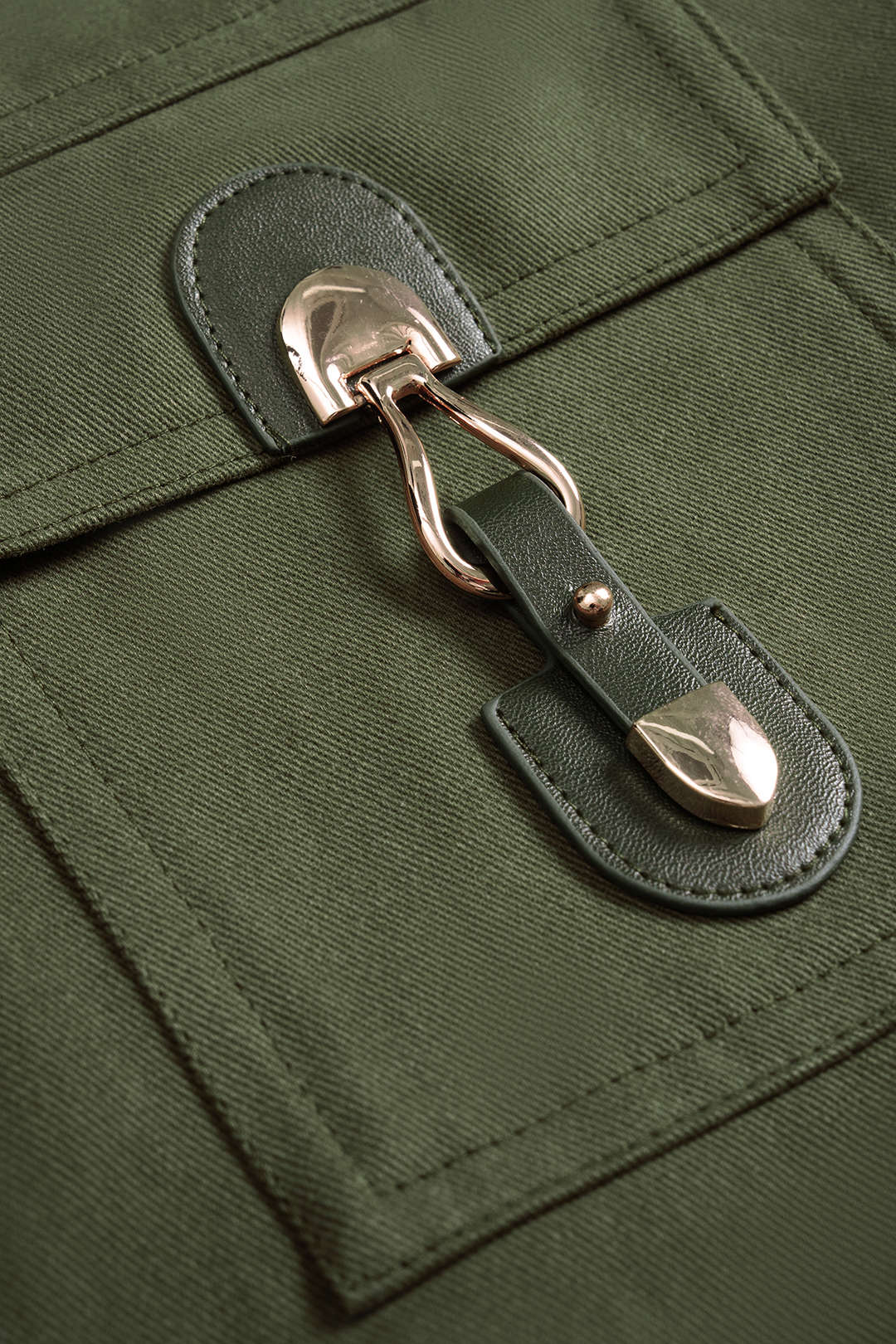 Metallic Button Pocket Short-Sleeve Shirt