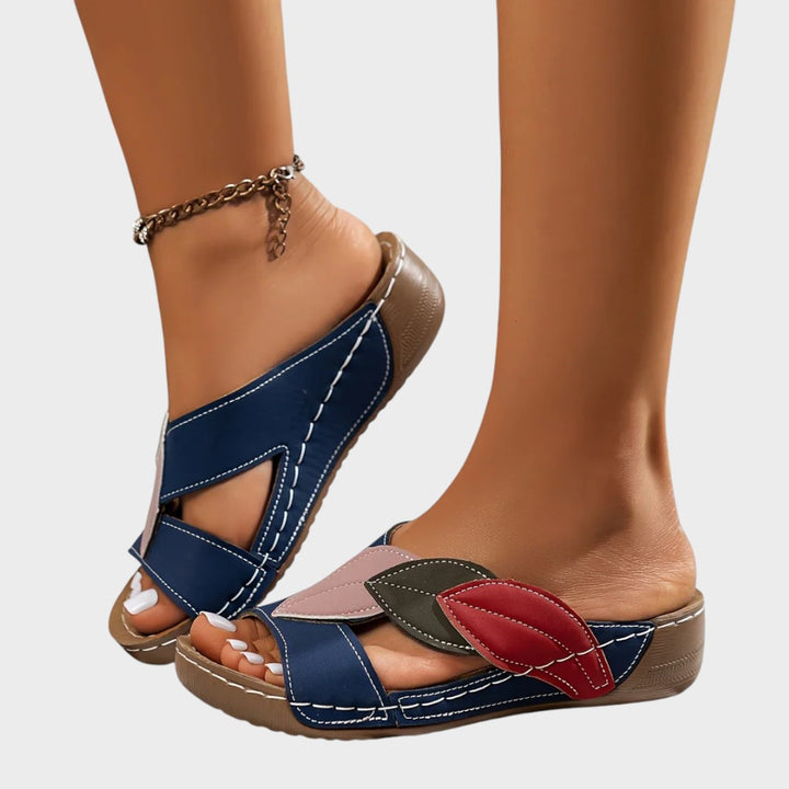 Genesis - Slip-on Sandals