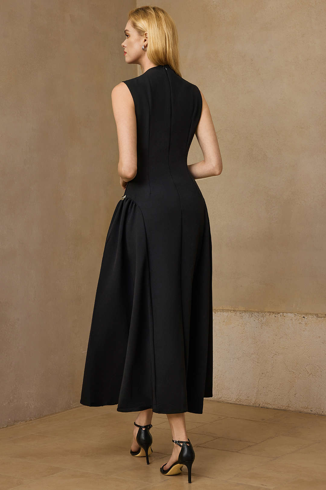 Metallic Decor Zipper Sleeveless Maxi Dress
