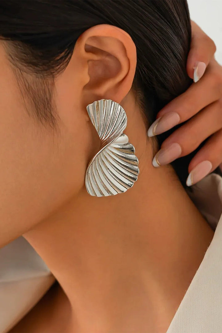 Metal Geometric Irregular Ruffle Earring