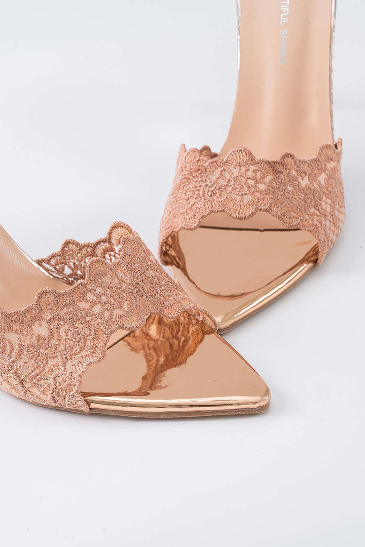 Lace Pointed Heels